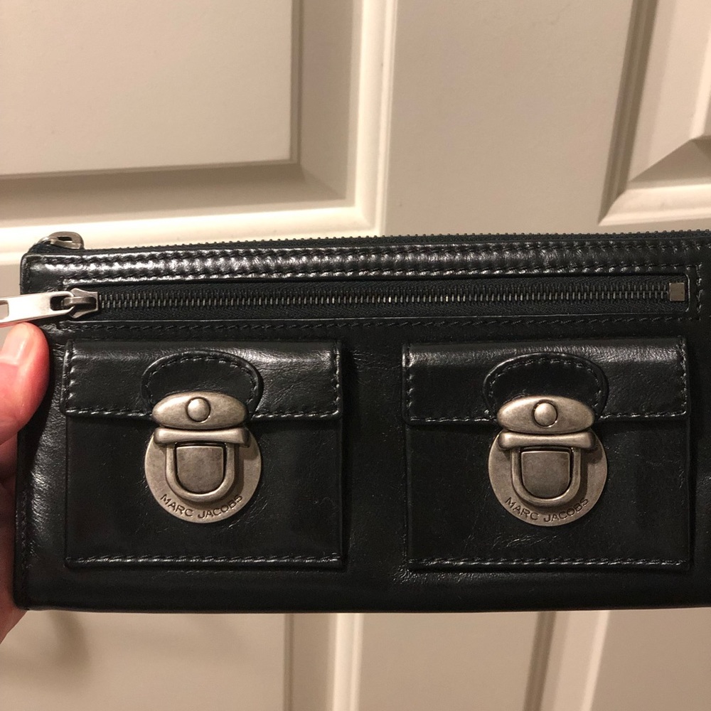 Marc Jacobs NWOT black leather wallet